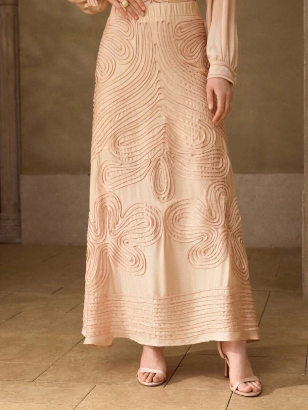 Cream Swirl Soutache Trim Mesh Elastic Waist A-Line Maxi Skirt